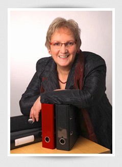 Christa Happel, Steuerberaterin